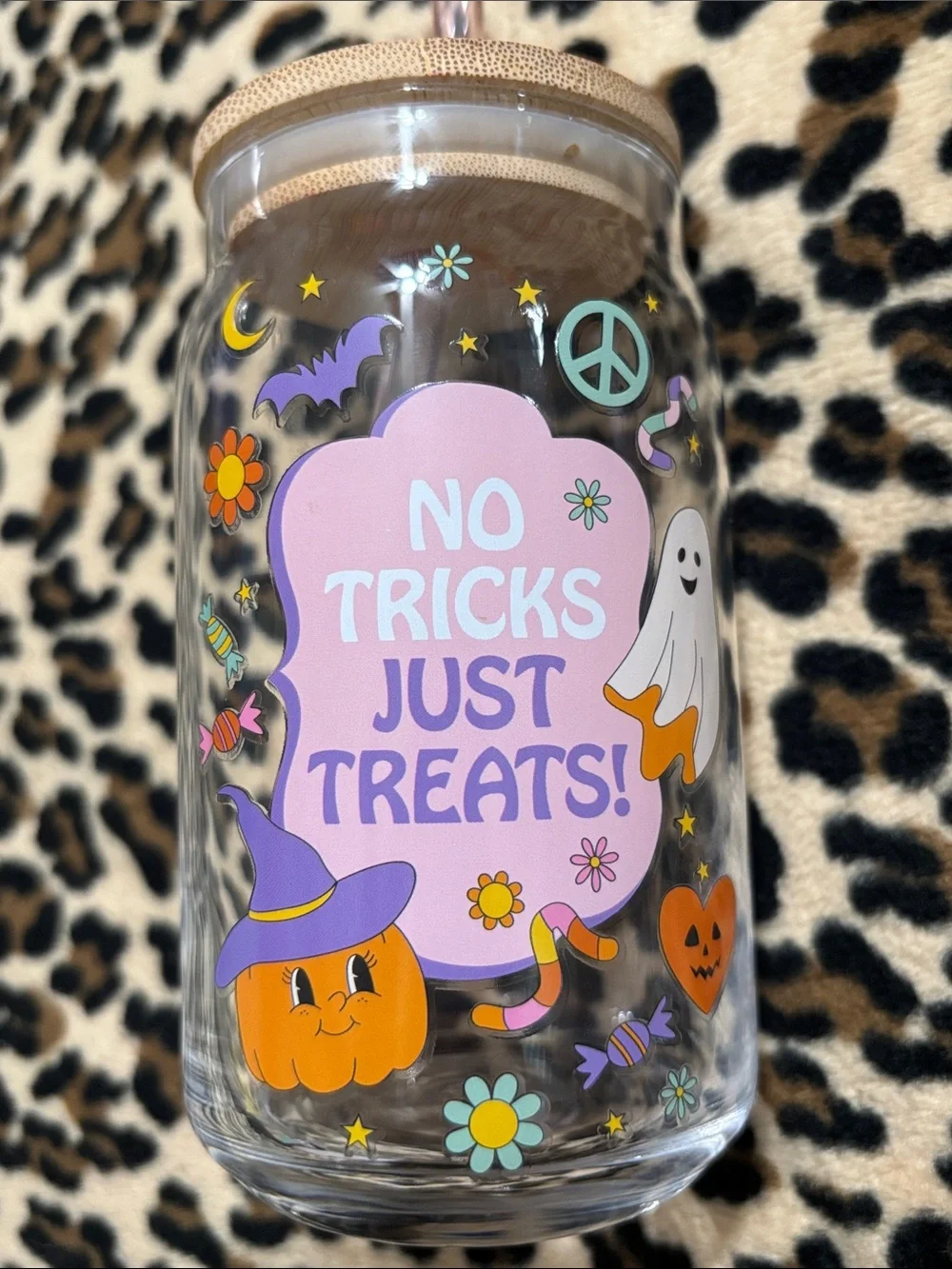 NO TRICKS JUST TREATS 💜🧡 Glass Tumbler Cup Straw Halloween Ghost Pumpkin Dorm